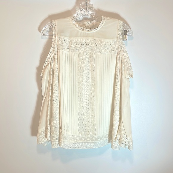 Alice and Olivia Ophelia Eyelet Lace Cold-Shoulder Ivory Blouse - Picture 6 of 15